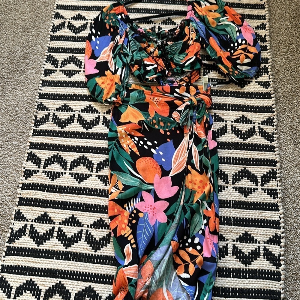 Nwot two-piece Fore set Havana nights - Picture 2 of 2